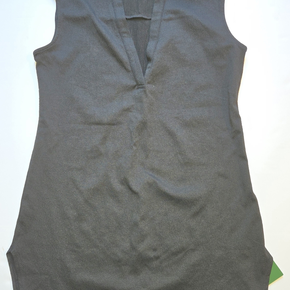 HALARA Black Textured Sleeveless Tank